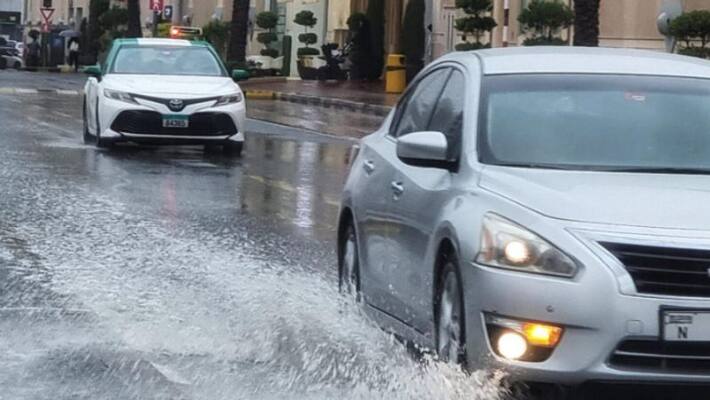 Heavy rain continue to lash at various places in UAE number of roads closed Heavy rain continue to lash at various places in UAE number of roads closed