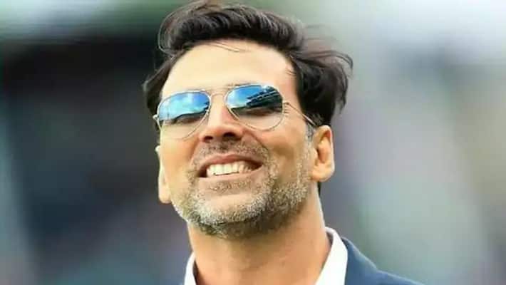 Akshay Kumar, who showed a good mind, donated Rs. 15 lakhs for the heart surgery of a Delhi girl. Akshay Kumar, who showed a good mind, donated Rs. 15 lakhs for the heart surgery of a Delhi girl.