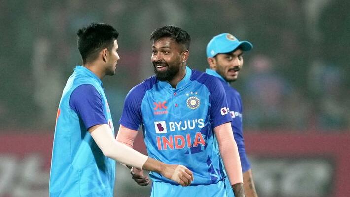 axar patel praises hardik pandya captaincy and this makes rohit sharma fans unhappy axar patel praises hardik pandya captaincy and this makes rohit sharma fans unhappy