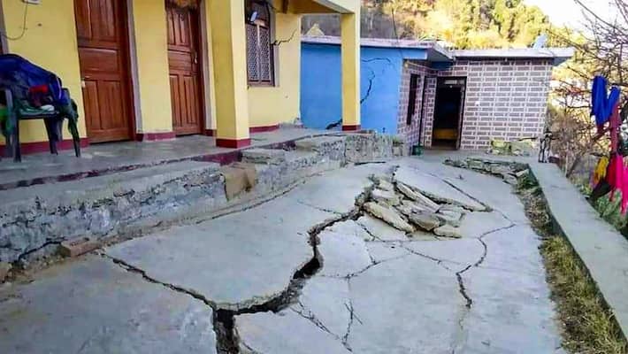 Cracks in 678 houses in Joshimath; Safety of people is our first duty: Pushkar Singh Dhami Cracks in 678 houses in Joshimath; Safety of people is our first duty: Pushkar Singh Dhami