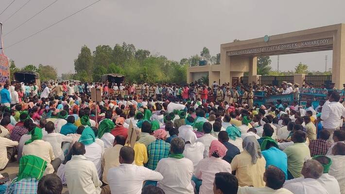 Telangana : Farmers' protests intensifie in Kamareddy; Farmers' Joint Action Committee announces action Telangana : Farmers' protests intensifie in Kamareddy; Farmers' Joint Action Committee announces action