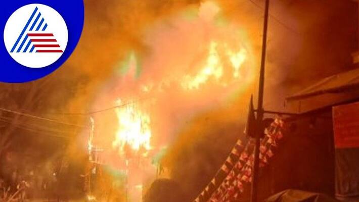 Late night heavy fire Pooja material warehouse fire at basavanagudi bengaluru rav Late night heavy fire Pooja material warehouse fire at basavanagudi bengaluru rav