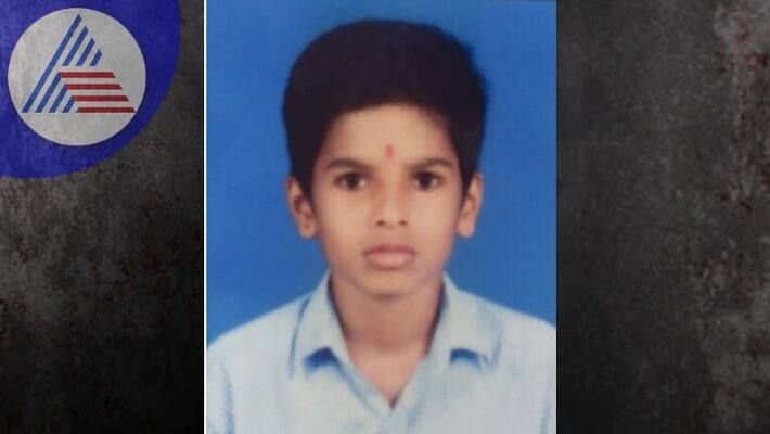 Crime News 8th class student committed suicide by hanging herself rav Crime News 8th class student committed suicide by hanging herself rav