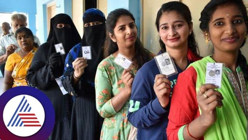 The Election Commission has announced a new change in the voter ID card