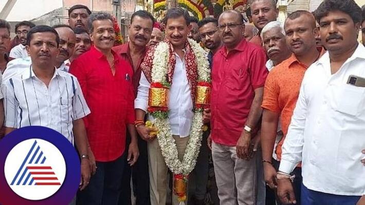 Ex Minister HC Balakrishna Talks Over MLA A Manjunath At Magadi gvd Ex Minister HC Balakrishna Talks Over MLA A Manjunath At Magadi gvd