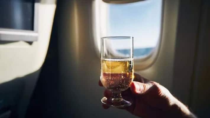 Can Air India flyers avail unlimited alcohol? Heres what airlines liquor service policy says Can Air India flyers avail unlimited alcohol? Heres what airlines liquor service policy says