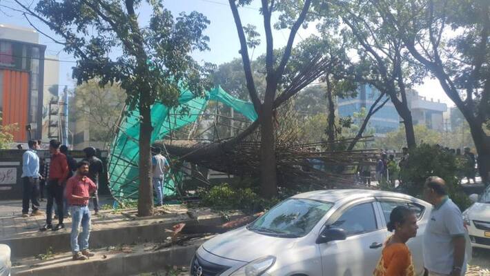 Metro pillar collapse in Bengaluru kills mom, 2 yr old son Metro pillar collapse in Bengaluru kills mom, 2 yr old son