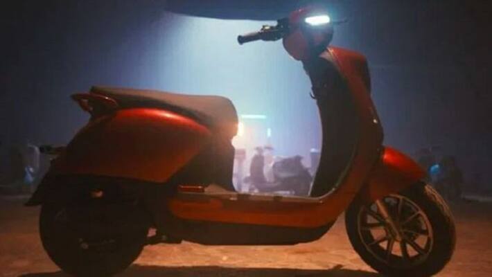 Auto Expo 2023:smart electric scooter will make balance by itself Auto Expo 2023:smart electric scooter will make balance by itself