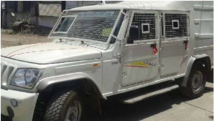 Cash van fired and looted at ICICI ATM near flyover, guard dead Cash van fired and looted at ICICI ATM near flyover, guard dead