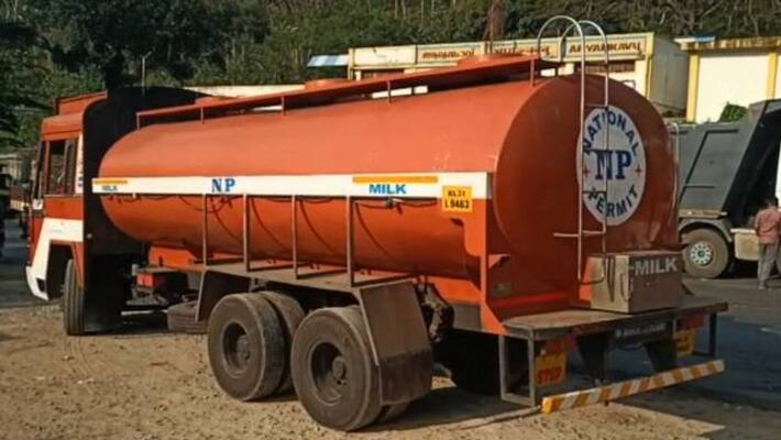 Hydrogen peroxide mixed milk seized from kollam check post Hydrogen peroxide mixed milk seized from kollam check post