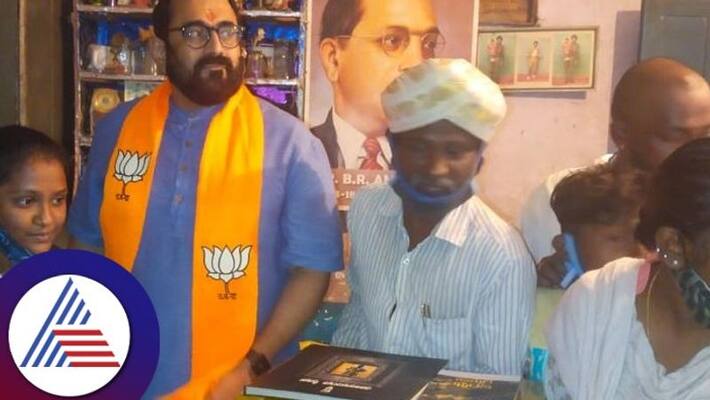 chief minister basavaraj bommai breakfast with graveyard workers cm remembers rajeev chandrasekhar ash chief minister basavaraj bommai breakfast with graveyard workers cm remembers rajeev chandrasekhar ash