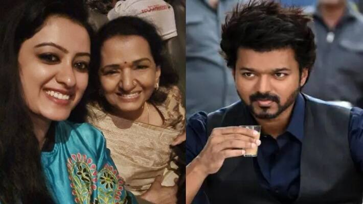 actor vijay mother shobha watch varisu movie actor vijay mother shobha watch varisu movie