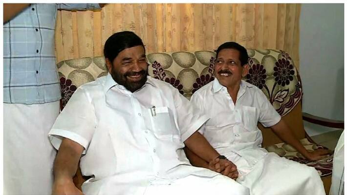 Minister VN Vasavan support Pazhayidom Mohanan Namboothiri Minister VN Vasavan support Pazhayidom Mohanan Namboothiri