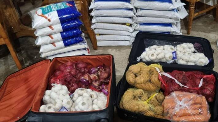 Filipino expats IN uae fly home with bags of onions as price hits new heights in Manila Filipino expats IN uae fly home with bags of onions as price hits new heights in Manila