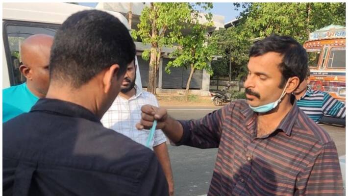 inspection of hotels by pretending to be a health department official young man is under arrest inspection of hotels by pretending to be a health department official young man is under arrest