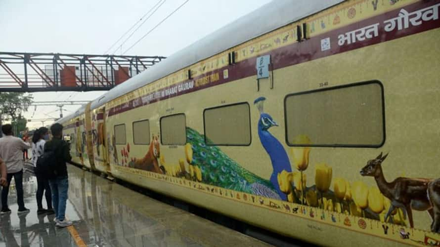 IRCTC Launches Bharat Gaurav Tourist Train Covering 'Golden Triangle ...