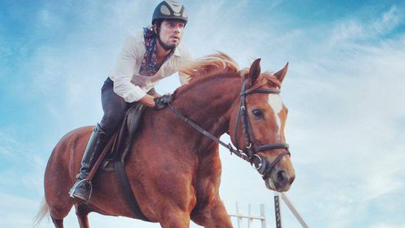 Savarkar actor Randeep hooda hospitalised after fainting while riding horse vcs 