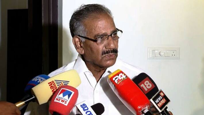 Whoever calls for help, forest officials should pick up the phone, otherwise action will be taken: Minister AK Saseendran Whoever calls for help, forest officials should pick up the phone, otherwise action will be taken: Minister AK Saseendran