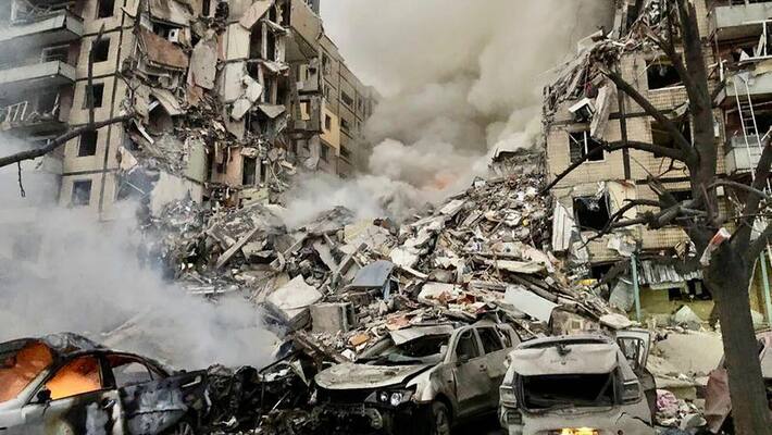 Russian strikes hit targets across Ukraine, at least 12 dead in Dnipro Russian strikes hit targets across Ukraine, at least 12 dead in Dnipro