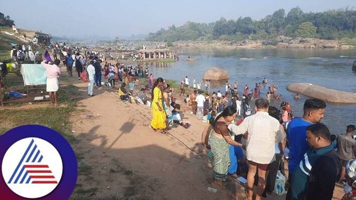 Devotees Visited to Hampi During Makar Sankranti grg Devotees Visited to Hampi During Makar Sankranti grg