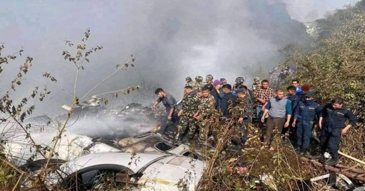 நேபாளத்தில் எட்டி விமானம் விபத்து: 29 உடல்கள் மீட்பு!