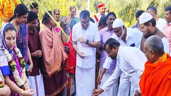 Pongal festival celebrated in traditional manner at Salem District Collectorate Pongal festival celebrated in traditional manner at Salem District Collectorate