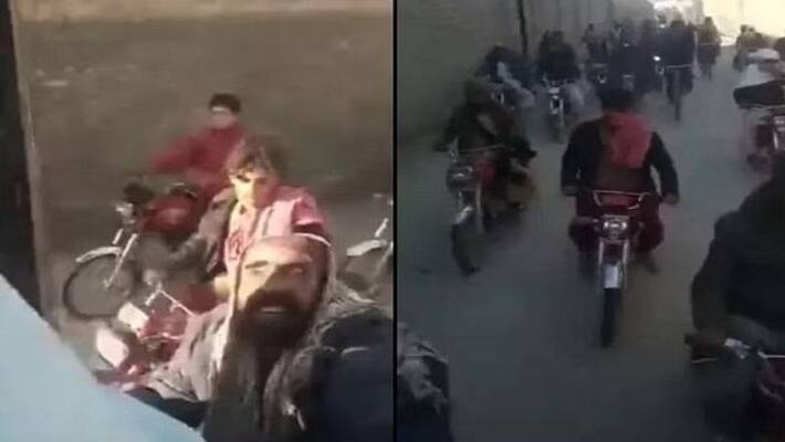 people chasing wheat truck video from Pakistan people chasing wheat truck video from Pakistan