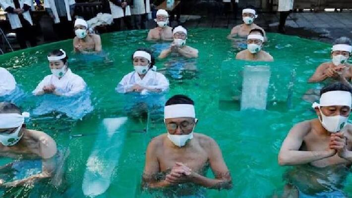 men bathe in ice water unique festival in Japan men bathe in ice water unique festival in Japan