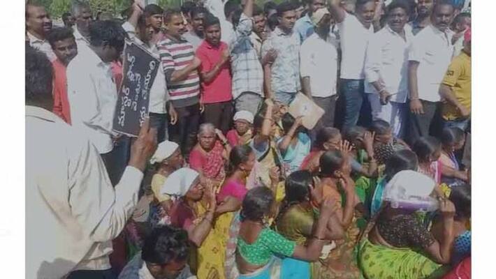 Jagtial Master plan:Tension prevails after farmers protest at Jagtial Collectorate Jagtial Master plan:Tension prevails after farmers protest at Jagtial Collectorate
