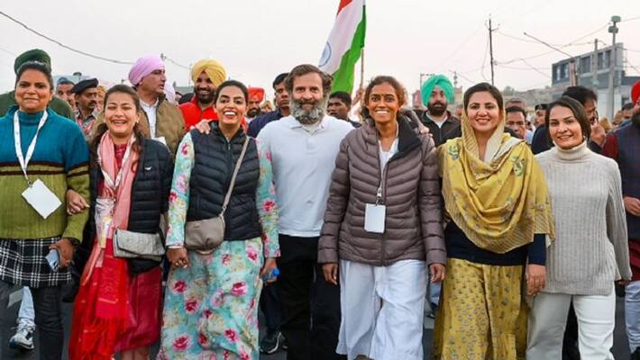 Demonetisation and GST were meant to benefit PM Modis friends Rahul Gandhi slams Centre AJR Demonetisation and GST were meant to benefit PM Modis friends Rahul Gandhi slams Centre AJR