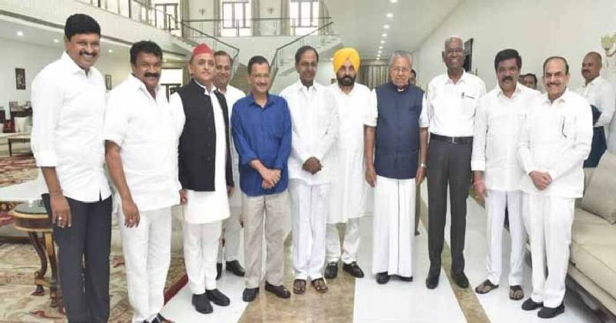 கம்மத்தில் பிரம்மாண்ட பேரணிக்கு கேசிஆர் அழைப்பு; 3 மாநில தலைவர்கள் பங்கேற்பு; அரசியல் சதுரங்கம் ஆரம்பமா?