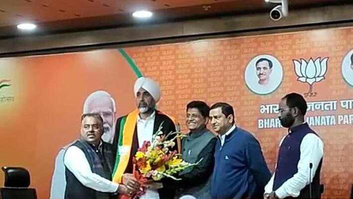 Another shock to Punjab Congress.. Former minister Manpreet Singh Badal joined BJP after saying goodbye to the party. Another shock to Punjab Congress.. Former minister Manpreet Singh Badal joined BJP after saying goodbye to the party.