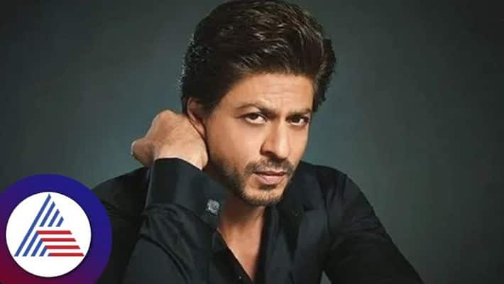 Pathaan Shah Rukh Khan Deepika Padukone tickets selling for rs 2100 in Delhi know Bengaluru price vcs Pathaan Shah Rukh Khan Deepika Padukone tickets selling for rs 2100 in Delhi know Bengaluru price vcs