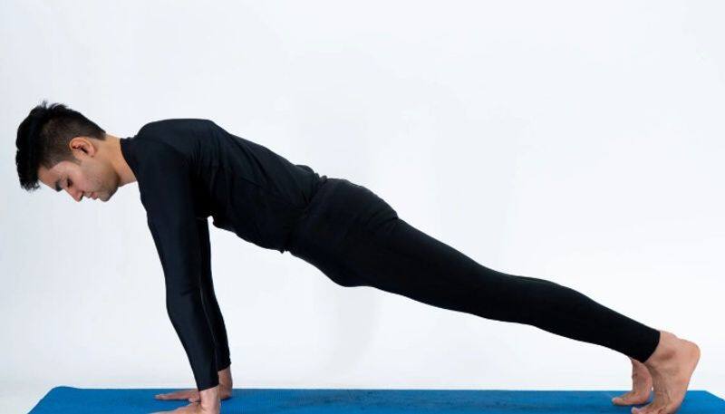 yoga poses which help to beat winter laziness 