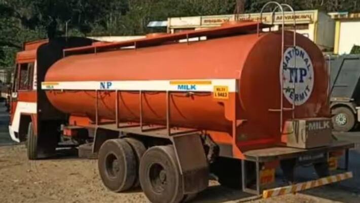 controversy not ending with destroying seized milk in Aryankavu kollam controversy not ending with destroying seized milk in Aryankavu kollam