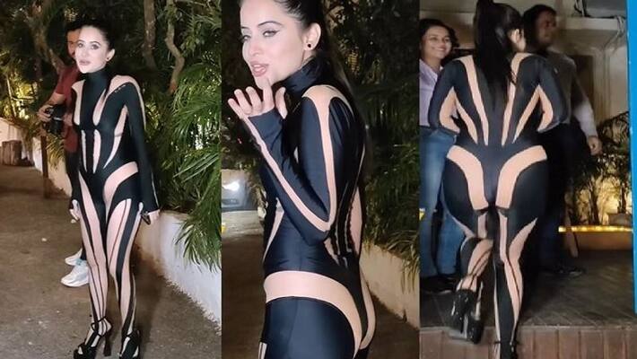 Actress come model Urfi javed spot black bodysuit outfit netizens slams latest look ckm Actress come model Urfi javed spot black bodysuit outfit netizens slams latest look ckm