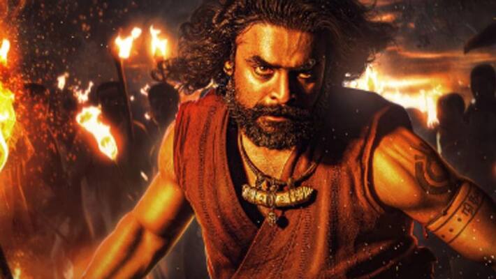 Tovinos Ajayante Randam Moshanam film poster out Tovinos Ajayante Randam Moshanam film poster out