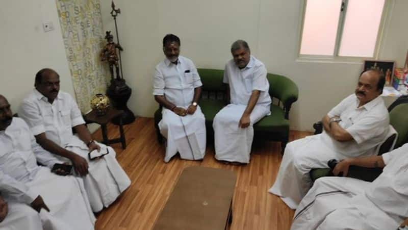 poongundran was in agony thinking about the AIADMK