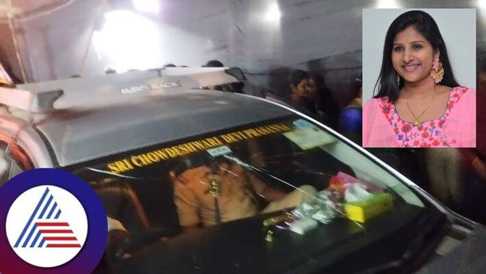 stone pelting on singer mangli car in karnataka stone pelting on singer mangli car in karnataka