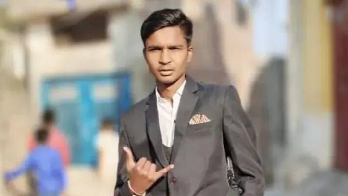 Resistance to mobile robbery in Delhi 18 year old killed by two minors in National Capital akb Resistance to mobile robbery in Delhi 18 year old killed by two minors in National Capital akb