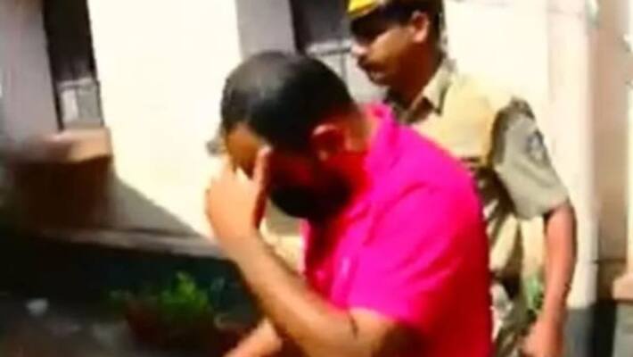 kerala bank employee remanded for sexually abuse 12 year old girl in in malapuram kerala bank employee remanded for sexually abuse 12 year old girl in in malapuram