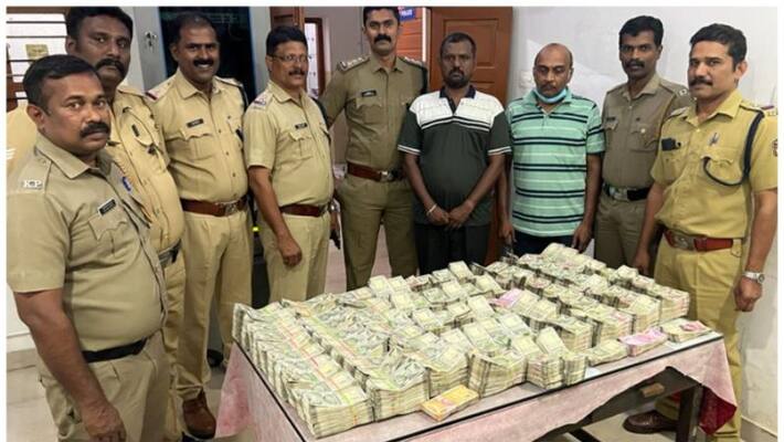 2,28,60,000 Money seized from walayar 2,28,60,000 Money seized from walayar