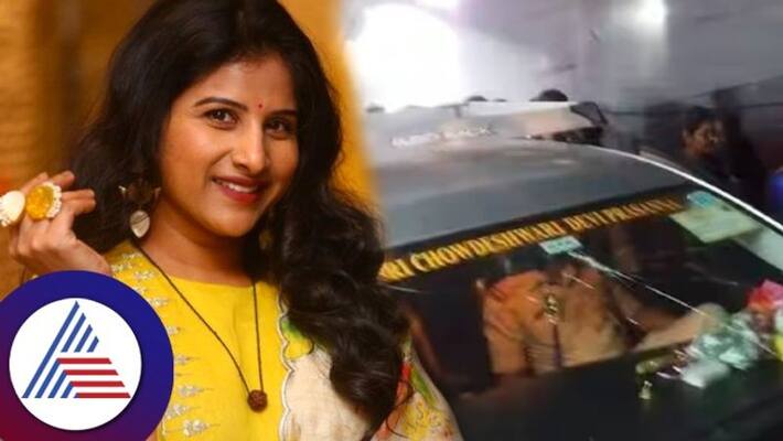 Singer Mangli clarification about Ballari fans attack vcs Singer Mangli clarification about Ballari fans attack vcs