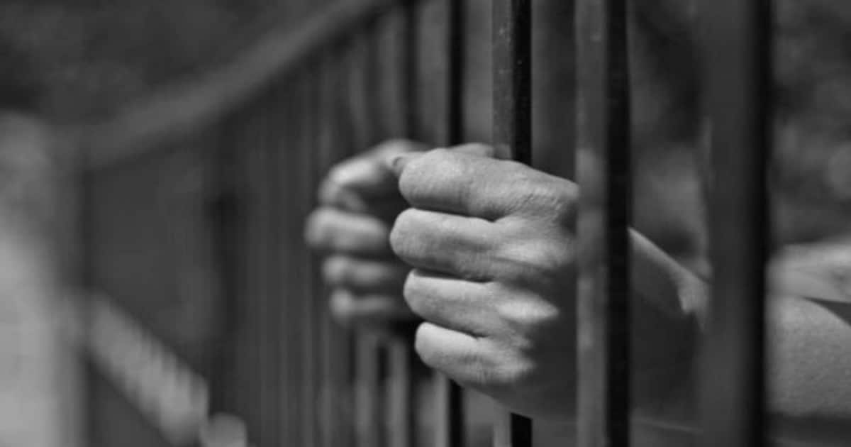 வலியால் கதறி துடித்த  20 மாத குழந்தை.. டாக்டர் சொன்ன ஷாக்கிங் நியூஸ்.. பக்கத்து வீட்டு காமக்கொடூரன் கைது.!