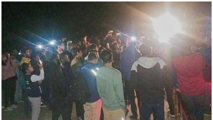 jnu conflict electricity was restored after three and a half hours jnu conflict electricity was restored after three and a half hours