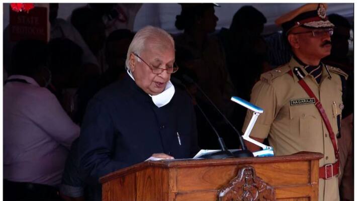 Governor praises the life projects and navakerala mission Governor praises the life projects and navakerala mission