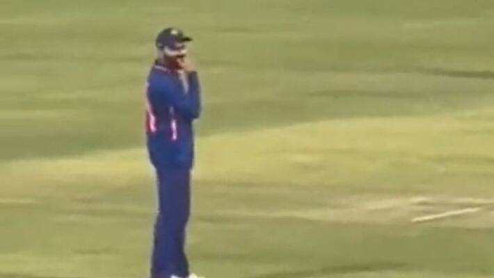 Virat Kohlis responds to fans Sara chants towards Shubman Gill at Indore Virat Kohlis responds to fans Sara chants towards Shubman Gill at Indore
