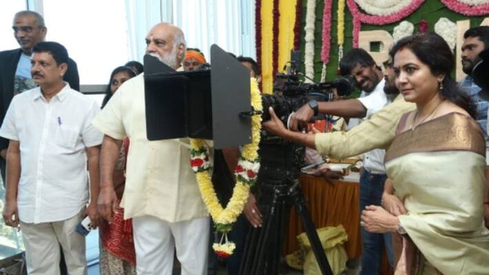 singer sunitha son akash debuting as a hero with sarkaru noukri movie start today singer sunitha son akash debuting as a hero with sarkaru noukri movie start today