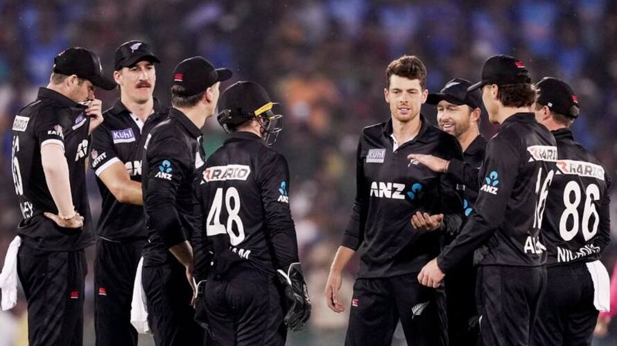 IND vs NZ 2023: Santner currently best spinner in white-ball cricket, lucky to have him, says Mitchell snt IND vs NZ 2023: Santner currently best spinner in white-ball cricket, lucky to have him, says Mitchell snt