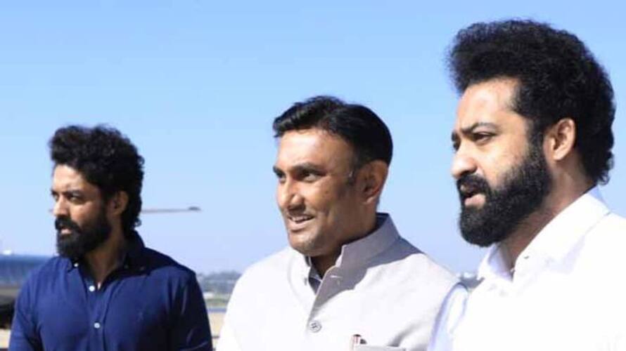 Junior NTR along with Kalyanram Visits Taraka Ratna in Bangalore Junior NTR along with Kalyanram Visits Taraka Ratna in Bangalore